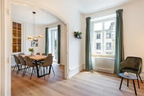 City Views & Spacious Living with Rooftop Terrace - Image 5