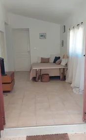 Charming apartment with pool and beach within walking distance - Image 2