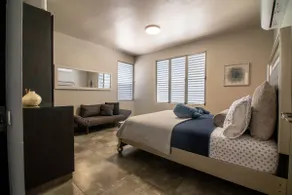 5BR/House/Luxury/Oceanfront/Pool/Jacuzzi/A/C/WiFi - Image 2