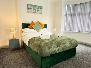 Hambledon House 4BR Entire Home - Image 3