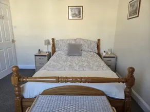 2 Floors Upper Flat Near Leven Station & Beach - Image 4