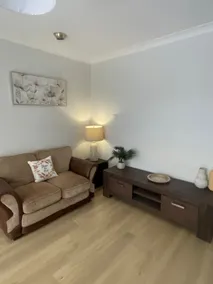 Easy Wagga Stopover, Spacious & Comfortable - Image 2