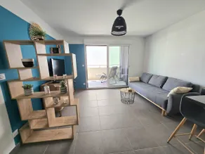 Modern with parking, close to the Etang and the center - Image 4