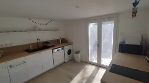 Quiet stay near Lyon: 60 m², garden & parking - Image 4