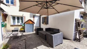 Cozy 4-person ground-floor apartment with private courtyard - Image 5