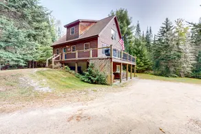 Large 3BR Dog Friendly | Deck - Image 4
