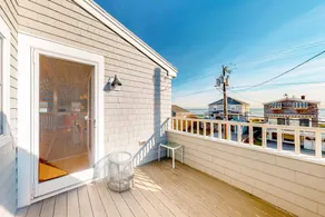 Lovely 4BR Riverfront | Chef's Kitchen| Balcony - Image 3