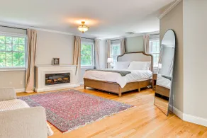 Highland Colonial - Spacious Home w/ Pool - Image 3