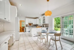 Highland Colonial - Spacious Home w/ Pool - Image 5