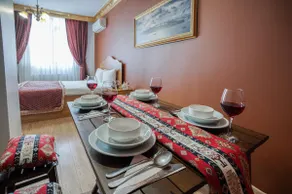 102. 2 bedrooms & sofa & bathroom - Image 2