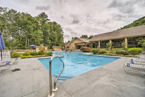 5 Mi to 9-hole Golf! Creekside Sapphire Escape - Image 5