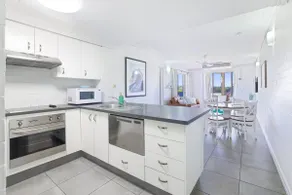 Beach Balls Apartment - Image 3