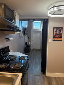 Backstage Loft, Downtown Madison | Sleeps 4 - Image 3