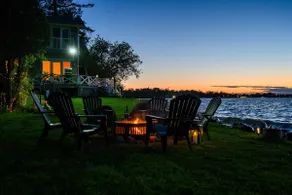 144F Lake Simcoe Retreat w/ Private Beach & Kayak - Image 3