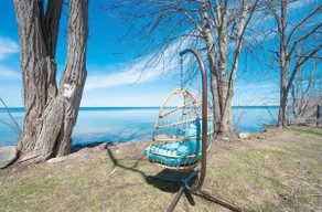 144F Lake Simcoe Retreat w/ Private Beach & Kayak - Image 5