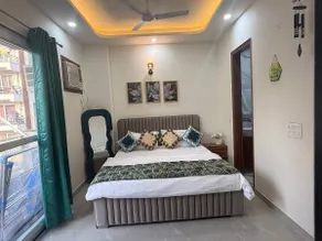 Green Haven | Sunrise 1BHK near Golf Course Road - Image 2