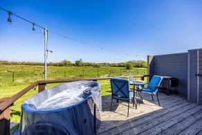 The Secret Meadow - Hottubs Wellness Relaxation - Image 2