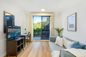 Cozy Convenient Suite in Macquarie Park - Image 3