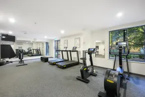 Cozy Convenient Suite in Macquarie Park - Image 5