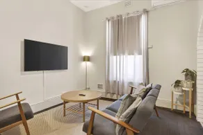 The Clifton Beach Apartment - Image 2