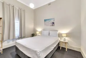 The Clifton Beach Apartment - Image 3