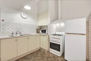 The Clifton Beach Apartment - Image 5