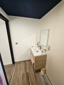 Independent 22 m² studio, air conditioning, equipped kitchen - Image 5