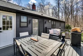 Charming Connecticut Hideaway: Year-round Fun! - Image 4