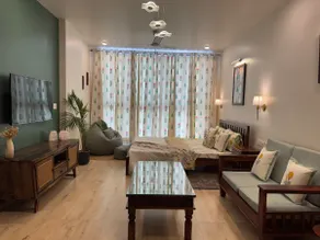 Elegant Studio Stay with Pool & Rooftop Escape - Image 5