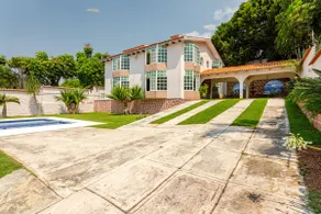 The house where everyone fits. Solar Panels. - Image 4