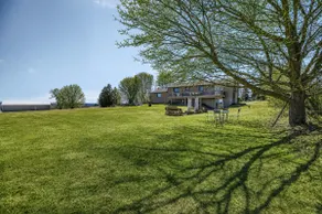 Large 6BR Retreat | Sleeps 13 | Riverview - Image 4