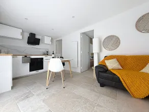 New duplex apartment 10 minutes from the beach • Sablé-style ambiance - Image 2