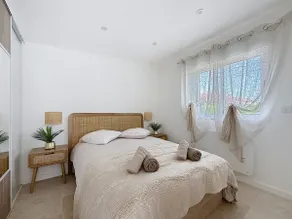 New duplex apartment 10 minutes from the beach • Sablé-style ambiance - Image 4