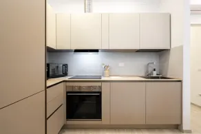 Comfortable and well-connected to the city center - Image 5