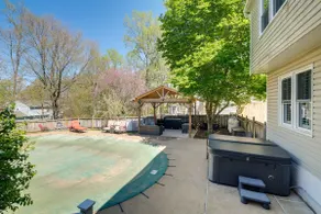 Pool, Hot Tub & Fun! Family Home Near Quantico - Image 5