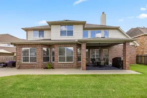 Cozy Home in Houston with heated pool and hot tub - Image 4