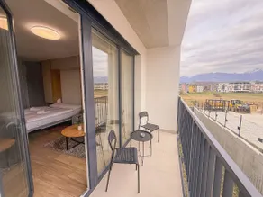 Cozy studio with free parking near the lake - Image 4