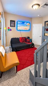 Gamers world and family fun - Image 5