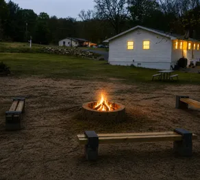 Cozy/Modern Creekside Mtn Home - Elkton - Fire Pit - Image 3