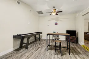 Modern 3Br2Ba Pool Oasis - Near I-95 & Shops - Image 3