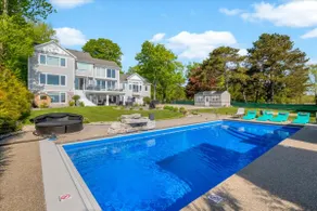 Champagne Shores | Pool, Hot Tub & Harbor Views - Image 3