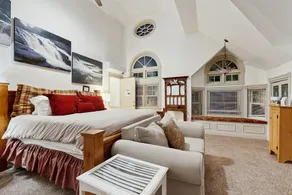 1BR | Patio | Pool | Kitchenette| Fireplace - Image 4