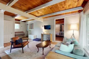 3BR dog friendly house w/beach access & pickleball - Image 5