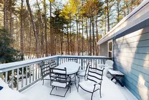 3BR dog friendly home near skiing, shops, hiking - Image 2