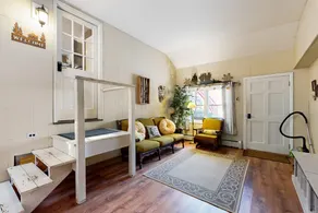 3BR dog friendly home near skiing, shops, hiking - Image 5