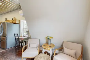 2BR mountain view retreat with furnished deck - Image 4