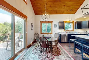 Mountain getaway close to ponds, hiking & skiing - Image 5