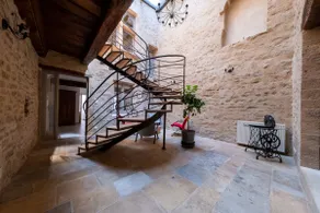 Atypical apartment - Image 5