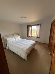 Hillside Chalet - Image 4