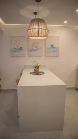 Luxury studio with a view of the marina - Image 4